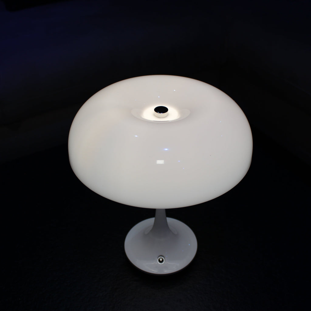 Retro Tischlampe "White"